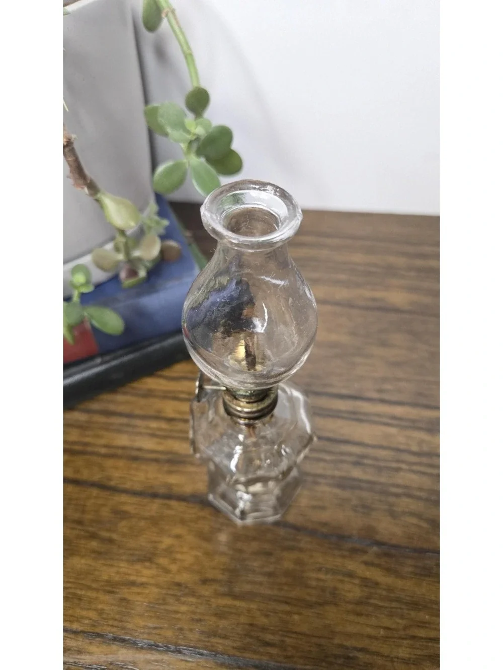 Vintage 6inch Miniature Clear Glass Oil Lamp, GLOWER